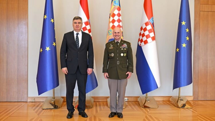 Milanović se sastao sa zapovjednikom NATO snaga za Europu